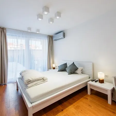B And B Trust Apartment Sofia